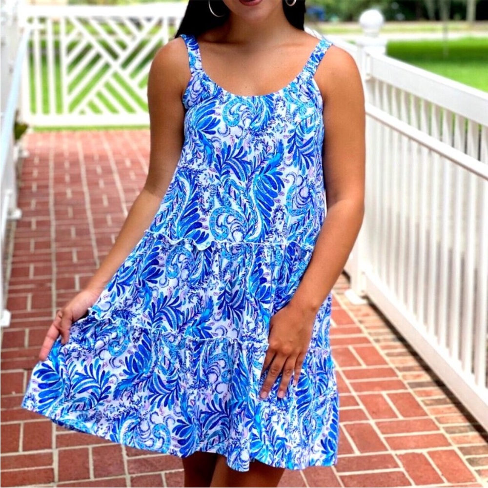 Size Large. Lilly Pulitzer Loro Swing Dress in Baha Blue Bird is the Word.
